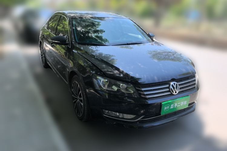 Used Volkswagen Passat 2015 1.8TSI DSG Prestige Edition Front Right 45 Deg