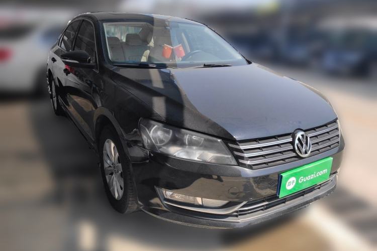 Used Volkswagen Passat 2015 1.8TSI DSG Prestige Edition Front Right 45 Deg