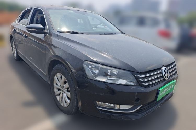 Used Volkswagen Passat 2015 1.8TSI DSG Prestige Edition Front Right 45 Deg