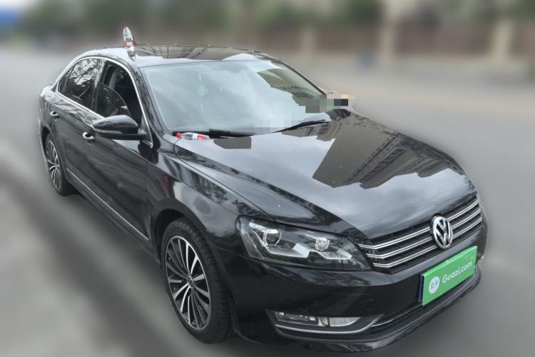 Used Volkswagen Passat 2015 1.8TSI DSG Prestige Edition Front Right 45 Deg