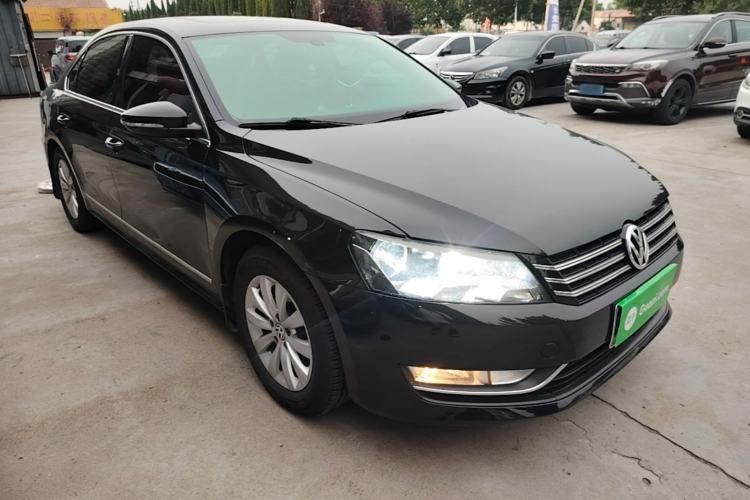Used Volkswagen Passat 2015 1.8TSI DSG Prestige Edition Front Right 45 Deg
