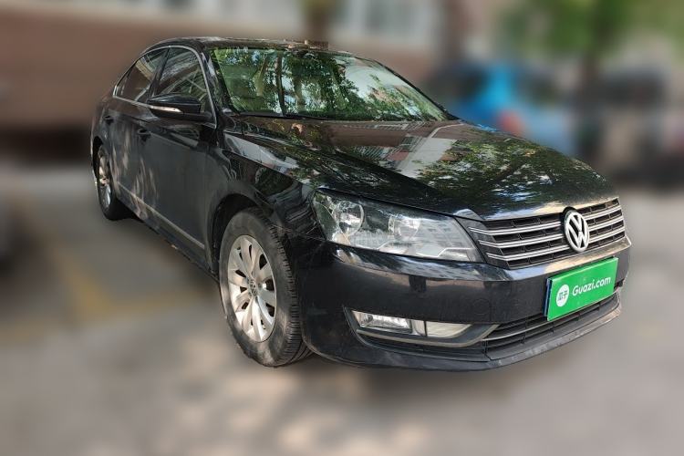 Used Volkswagen Passat 2015 1.8TSI DSG Prestige Edition Front Right 45 Deg