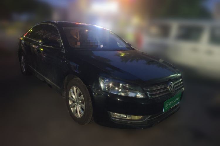 Used Volkswagen Passat 2015 1.8TSI DSG Prestige Edition Front Right 45 Deg