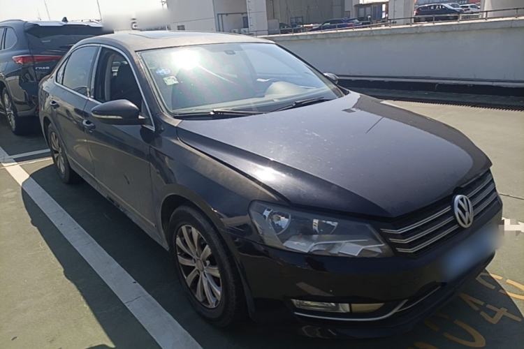 Used Volkswagen Passat 2015 1.8TSI DSG Prestige Edition Front Right 45 Deg