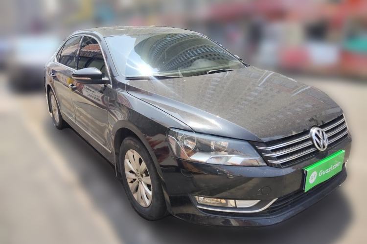 Used Volkswagen Passat 2015 1.8TSI DSG Prestige Edition Front Right 45 Deg