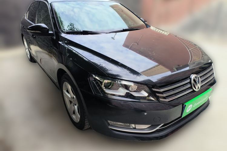 Used Volkswagen Passat 2015 2.0 TSI DSG Prestige Edition Front Right 45 Deg