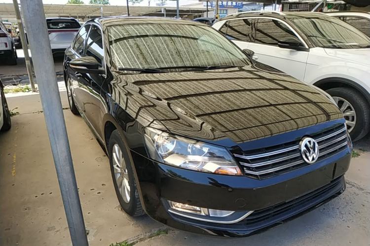 Used Volkswagen Passat 2015 1.8TSI DSG Prestige Edition Front Right 45 Deg