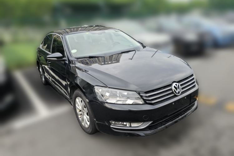 Used Volkswagen Passat 2015 1.8TSI DSG Prestige Edition Front Right 45 Deg
