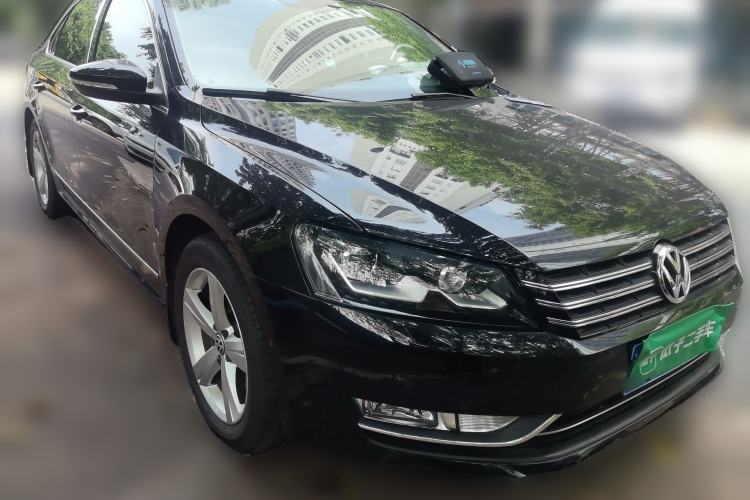 Used Volkswagen Passat 2015 1.8TSI DSG Prestige Edition Front Right 45 Deg