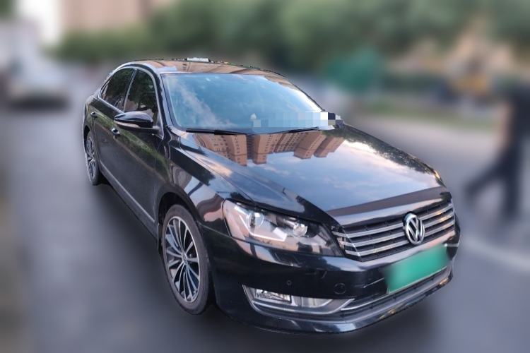 Used Volkswagen Passat 2015 2.0 TSI DSG Prestige Edition Front Right 45 Deg