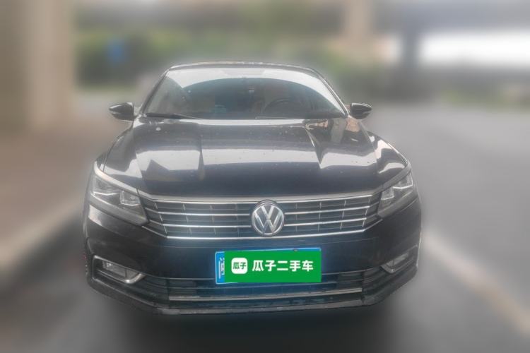 Used Volkswagen Passat 2015 1.8TSI DSG Luxury Edition Front