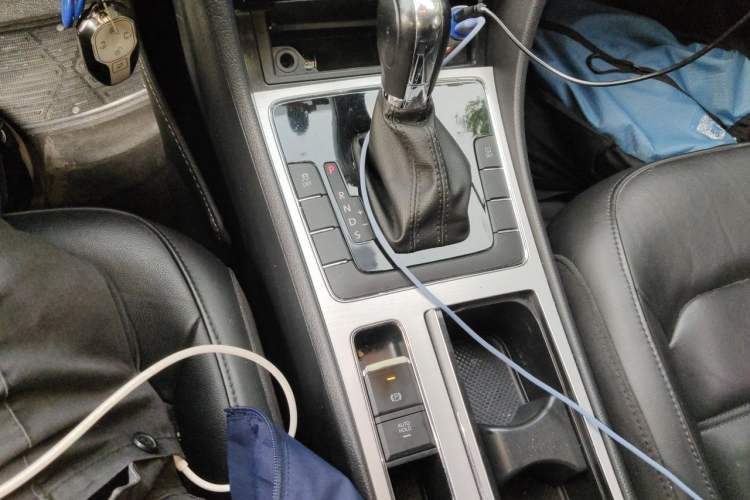 Used Volkswagen Passat 2015 1.8TSI DSG Prestige Edition Gear Lever