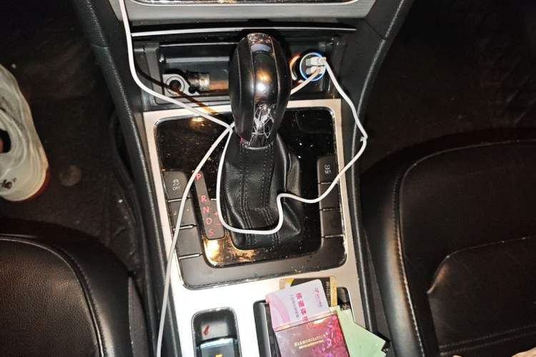 Used Volkswagen Passat 2015 1.8TSI DSG Prestige Edition Gear Lever