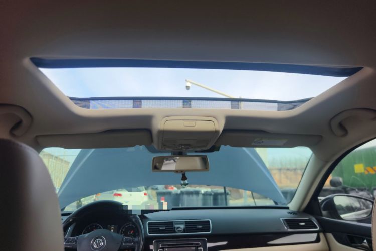 Used Volkswagen Passat 2015 1.8TSI DSG Prestige Edition Headliner