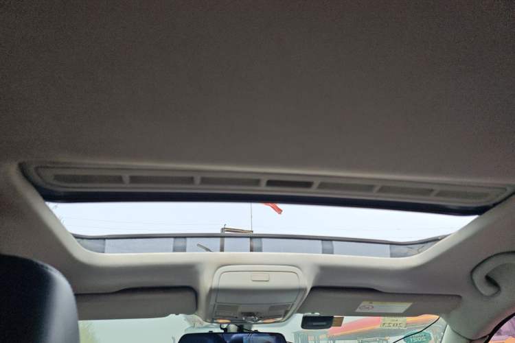 Used Volkswagen Passat 2015 1.8TSI DSG Prestige Edition Headliner