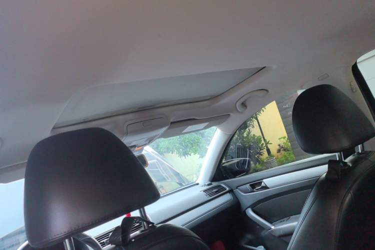 Used Volkswagen Passat 2015 1.4TSI DSG Prestige Edition Headliner