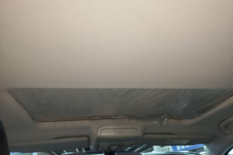Used Volkswagen Passat 2015 1.8TSI DSG Prestige Edition Headliner