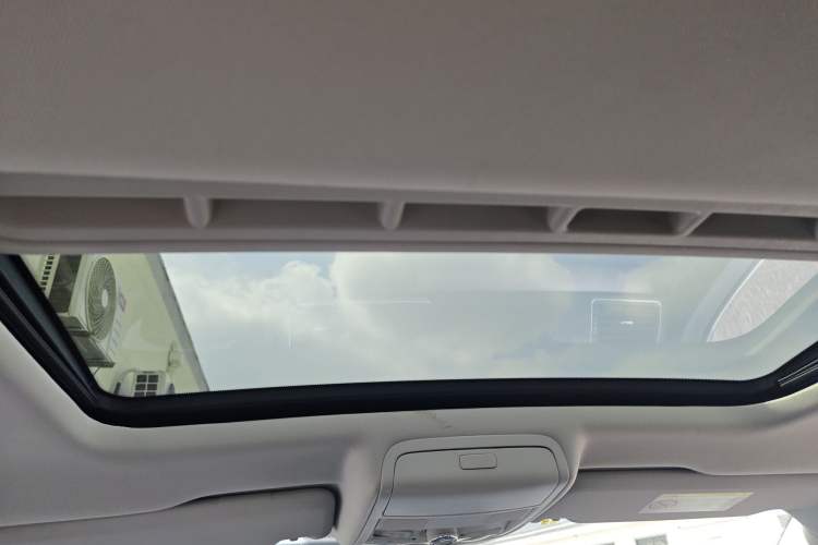 Used Volkswagen Passat 2015 1.8TSI DSG Prestige Edition Headliner