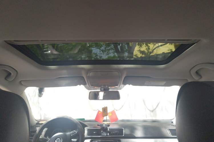 Used Volkswagen Passat 2015 1.8TSI DSG Prestige Edition Headliner