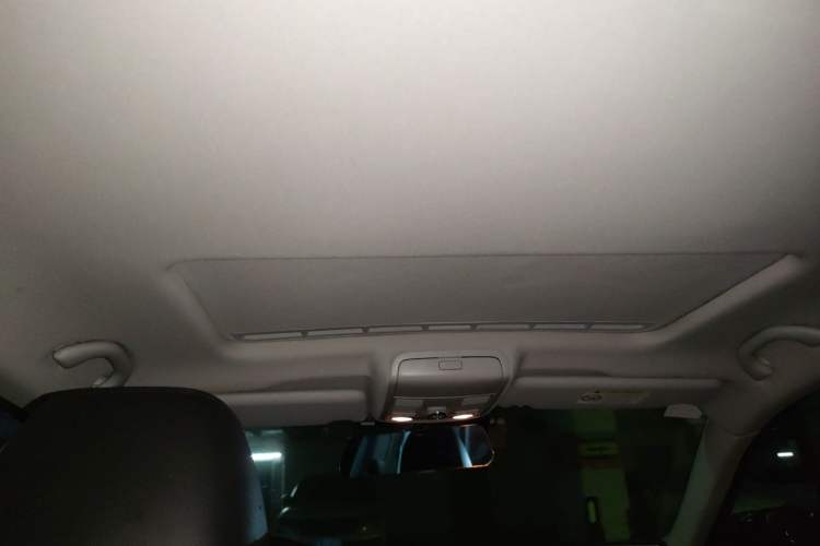 Used Volkswagen Passat 2015 1.8TSI DSG Prestige Edition Headliner