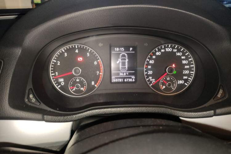 Used Volkswagen Passat 2015 1.8TSI DSG Prestige Edition Instrument Cluster