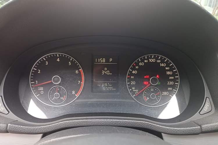 Used Volkswagen Passat 2015 1.8TSI Automatic Prestige Edition Instrument Cluster