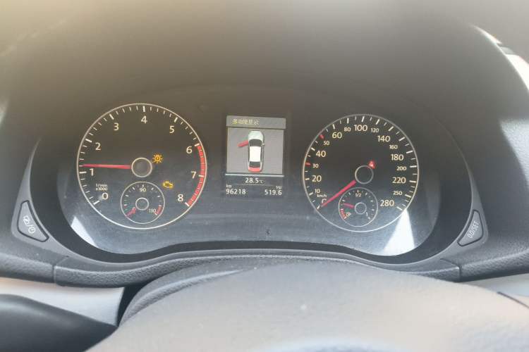 Used Volkswagen Passat 2015 1.8TSI DSG Prestige Edition Instrument Cluster