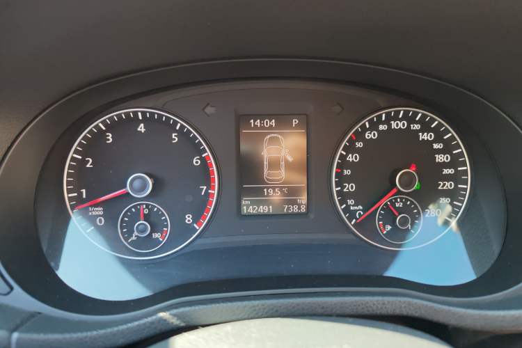 Used Volkswagen Passat 2015 1.4TSI DSG Prestige Edition Instrument Cluster