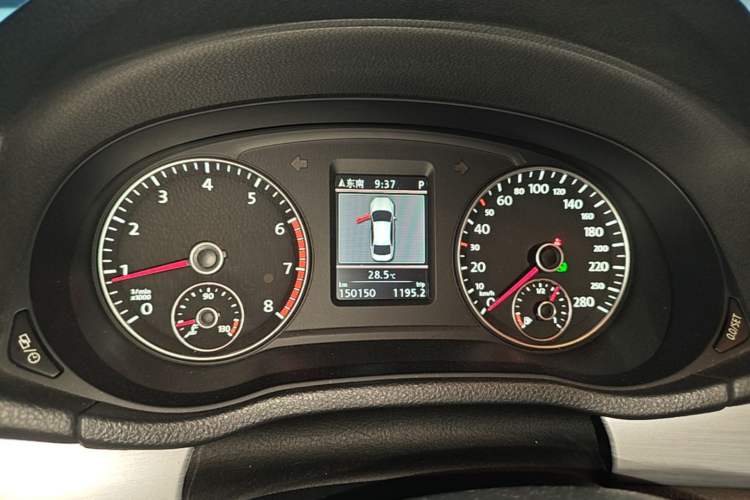 Used Volkswagen Passat 2015 1.8TSI DSG Prestige Edition Instrument Cluster