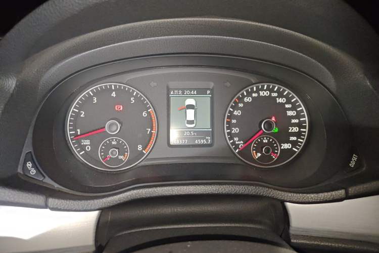 Used Volkswagen Passat 2015 1.8TSI DSG Prestige Edition Instrument Cluster