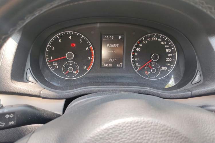 Used Volkswagen Passat 2015 1.8TSI DSG Prestige Edition Instrument Cluster