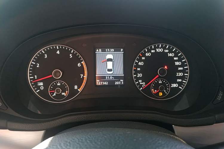 Used Volkswagen Passat 2015 1.8TSI DSG Prestige Edition Instrument Cluster