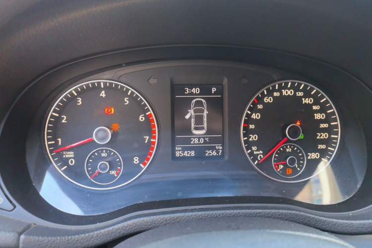 Used Volkswagen Passat 2015 1.4TSI DSG Prestige Edition Instrument Cluster
