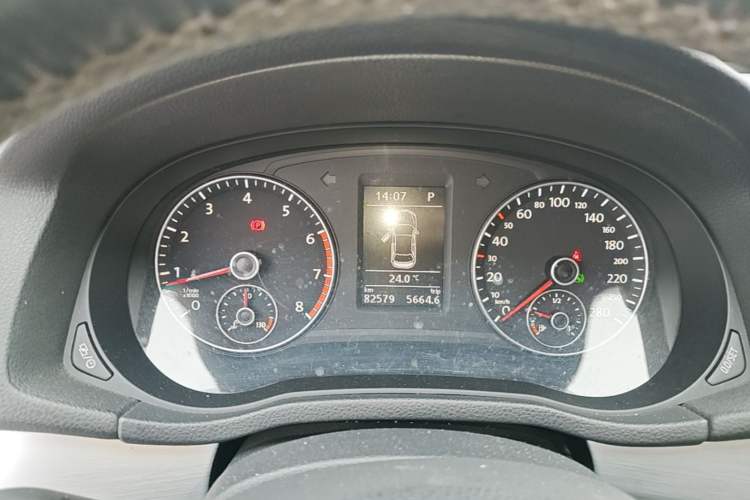 Used Volkswagen Passat 2015 1.8TSI DSG Prestige Edition Instrument Cluster