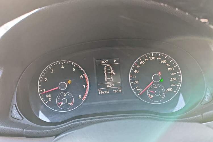 Used Volkswagen Passat 2015 1.8TSI DSG Prestige Edition Instrument Cluster