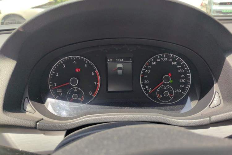 Used Volkswagen Passat 2015 1.8TSI DSG Prestige Edition Instrument Cluster