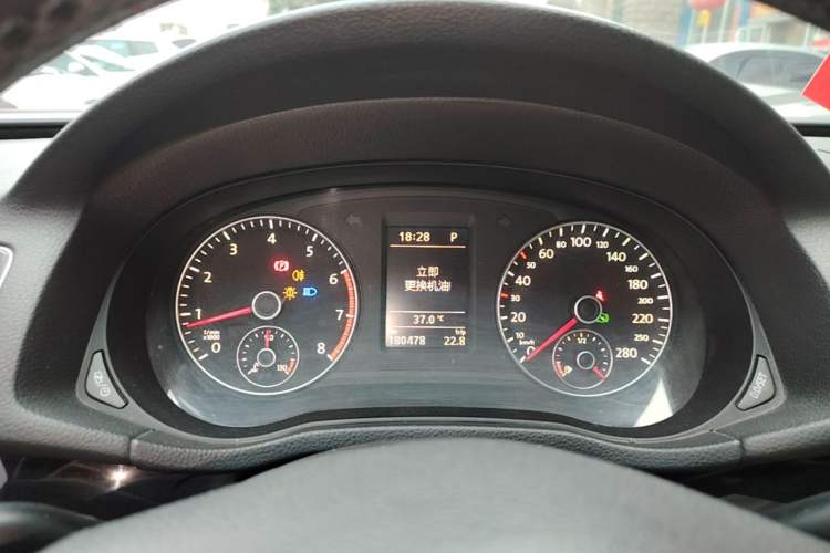 Used Volkswagen Passat 2015 1.8TSI DSG Prestige Edition Instrument Cluster