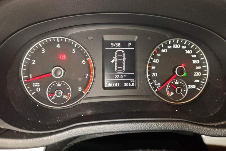 Used Volkswagen Passat 2015 1.8TSI DSG Prestige Edition Instrument Cluster