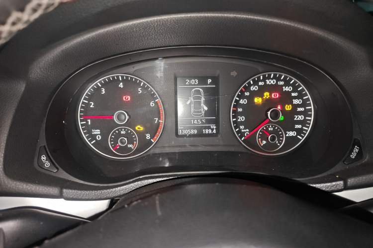 Used Volkswagen Passat 2015 1.8TSI DSG Prestige Edition Instrument Cluster