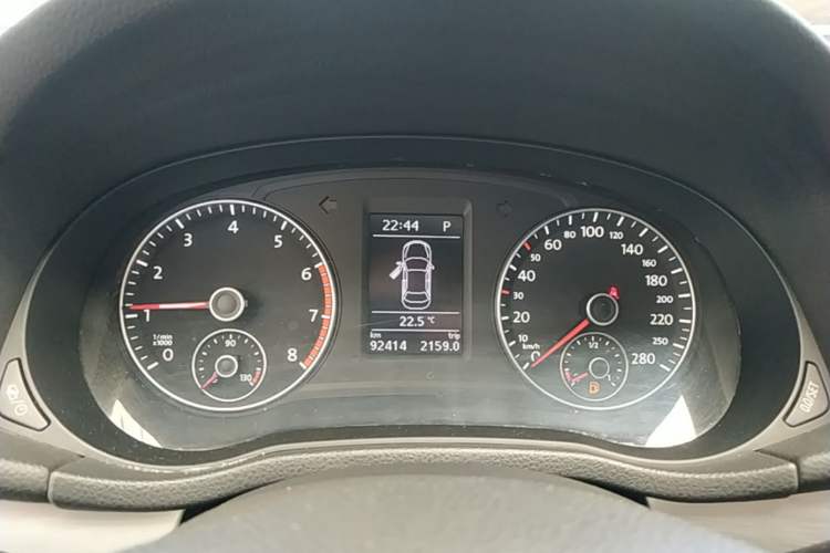 Used Volkswagen Passat 2015 1.8TSI DSG Prestige Edition Instrument Cluster