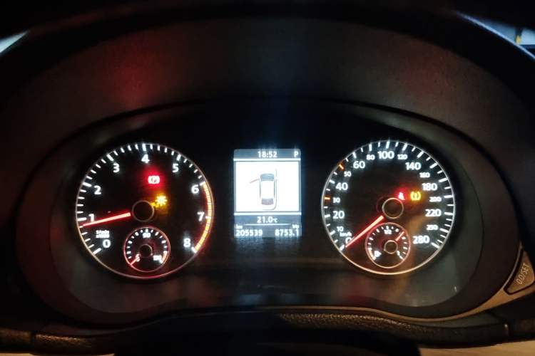 Used Volkswagen Passat 2015 1.8TSI DSG Prestige Edition Instrument Cluster