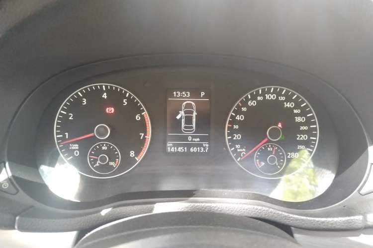 Used Volkswagen Passat 2015 1.8TSI DSG Prestige Edition Instrument Cluster