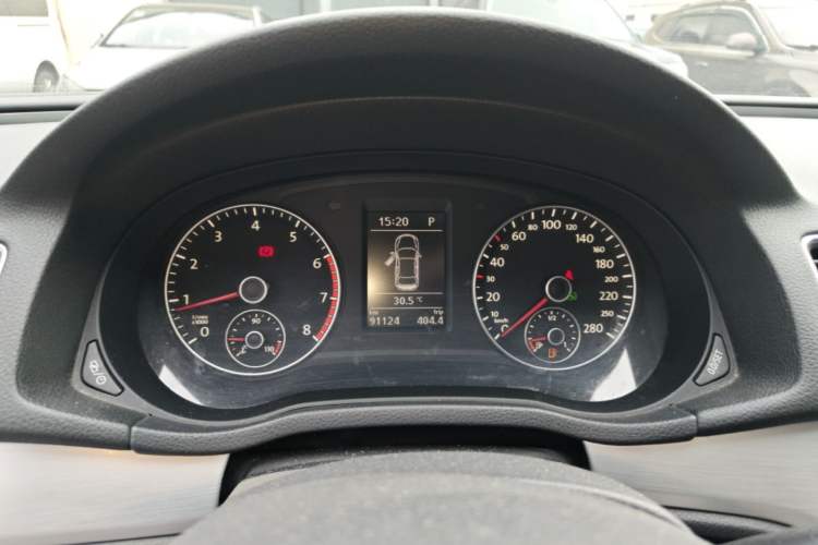 Used Volkswagen Passat 2015 1.8TSI DSG Prestige Edition Instrument Cluster