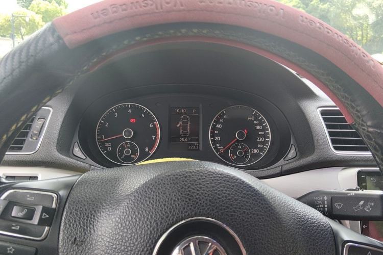 Used Volkswagen Passat 2015 1.8TSI DSG Prestige Edition Instrument Cluster