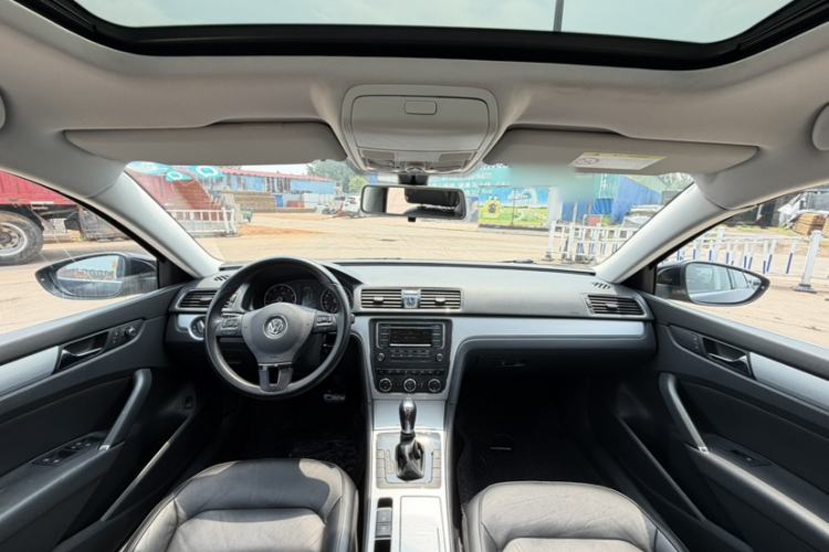 Used Volkswagen Passat 2015 1.8TSI DSG Prestige Edition Interior 1