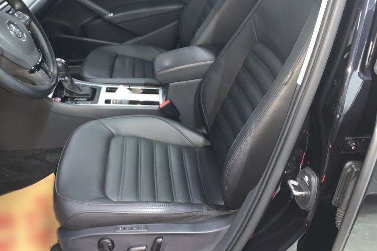 Used Volkswagen Passat 2015 1.8TSI DSG Prestige Edition Interior 1