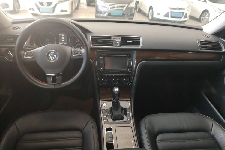 Used Volkswagen Passat 2015 1.8TSI DSG Prestige Edition Interior 3