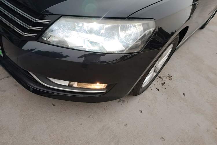 Used Volkswagen Passat 2015 1.8TSI DSG Prestige Edition Left Front Headlight