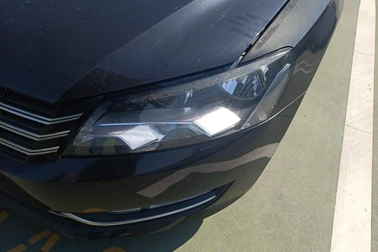 Used Volkswagen Passat 2015 1.8TSI DSG Prestige Edition Left Front Headlight