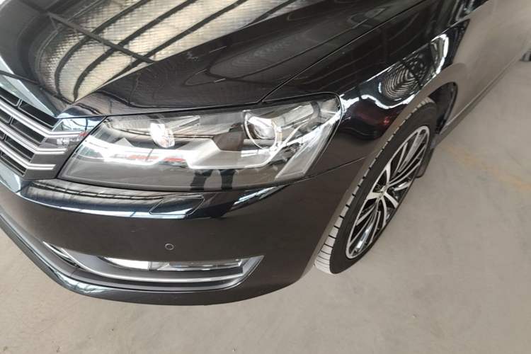 Used Volkswagen Passat 2015 1.8TSI DSG Prestige Edition Left Front Headlight
